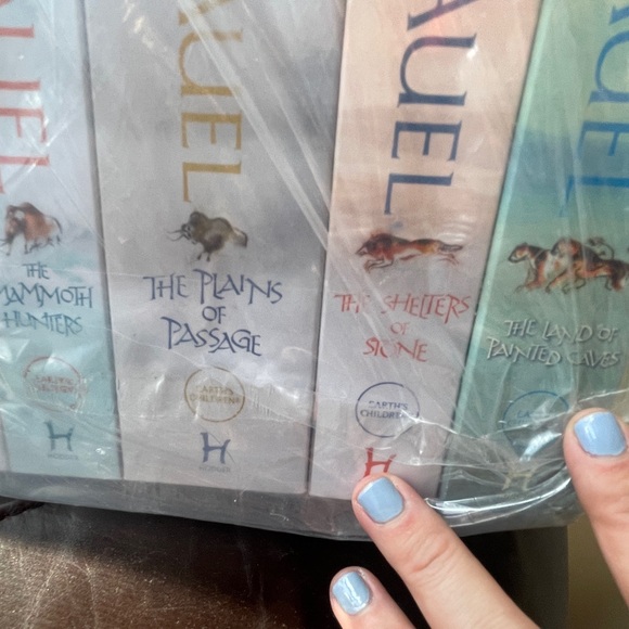 Book Set - Multicolor - Picture 3 of 4